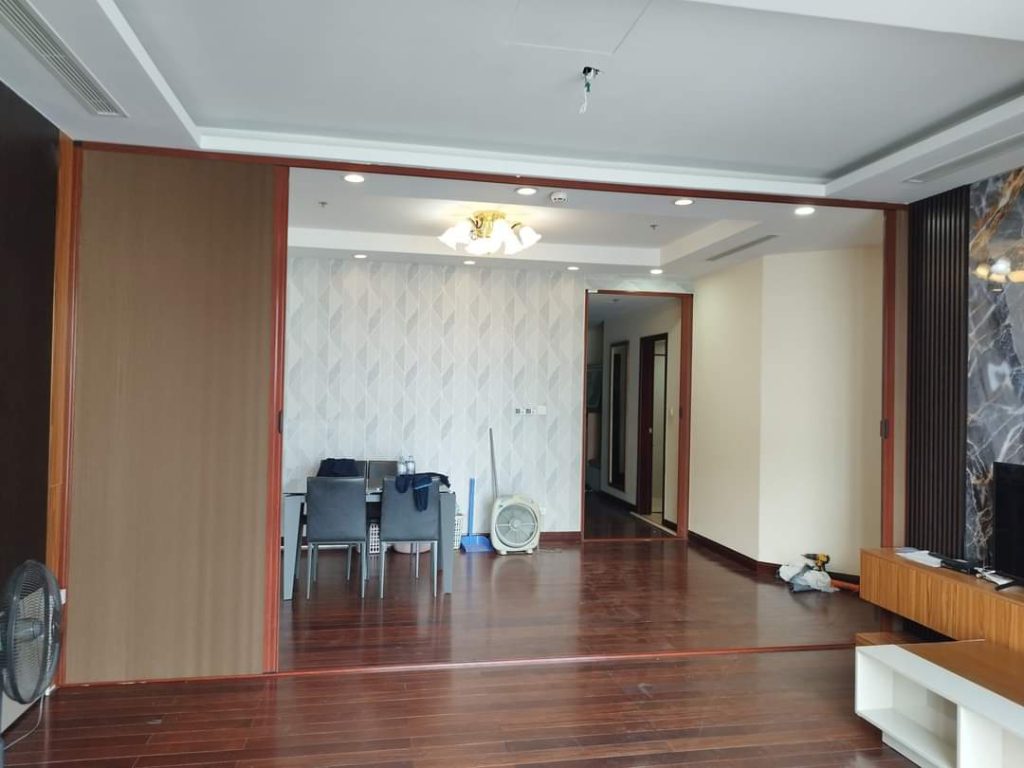 Demo cửa nhôm kính