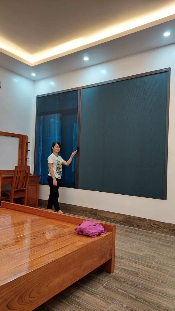 Demo cửa nhôm kính