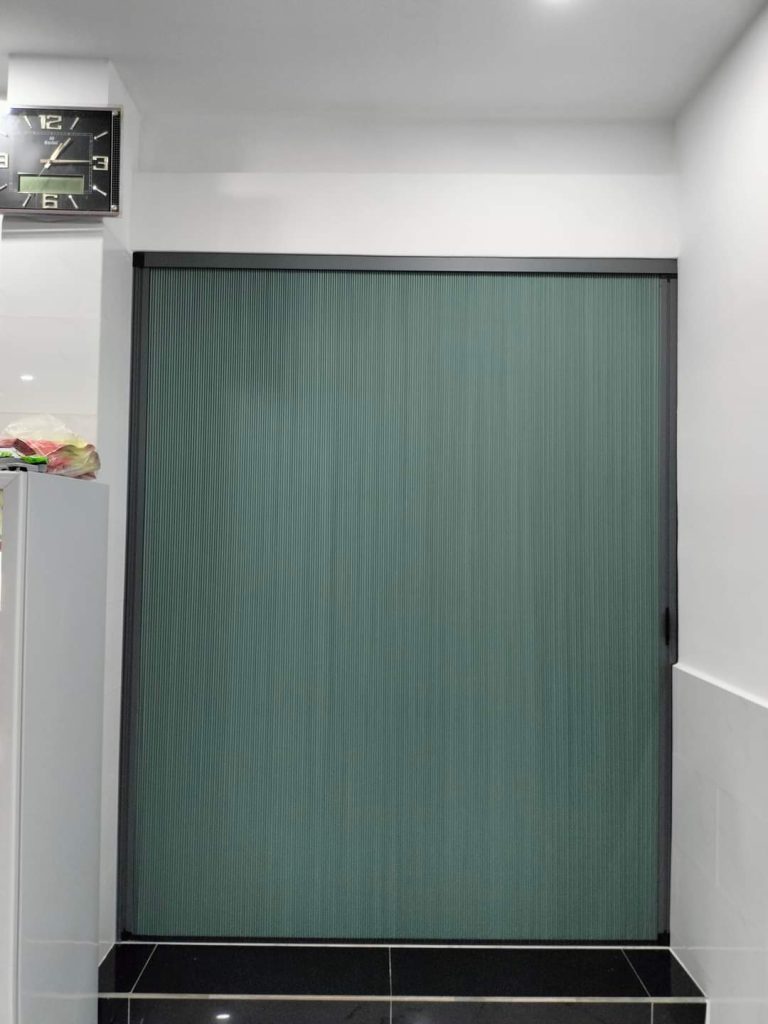 Demo cửa nhôm kính
