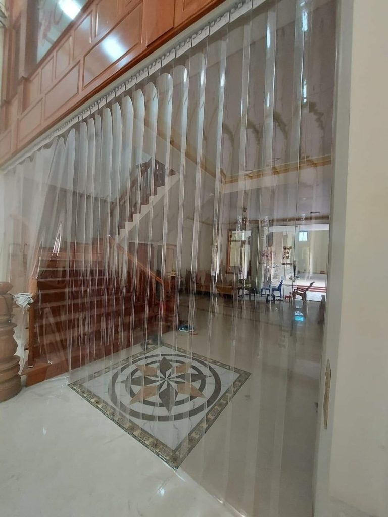 Demo cửa nhôm kính